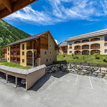 La Borne Ensoleillee Aparthotel